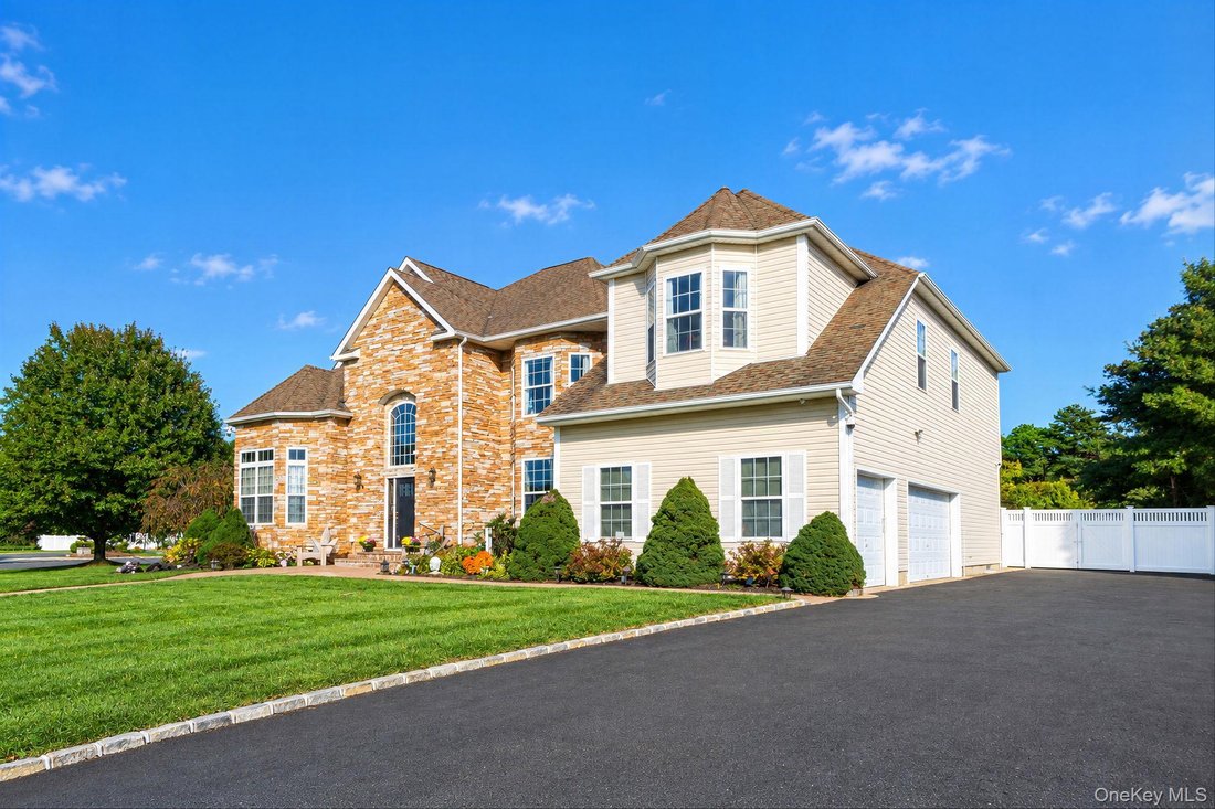 House in Shoreham, New York, United States 3 - 19124873