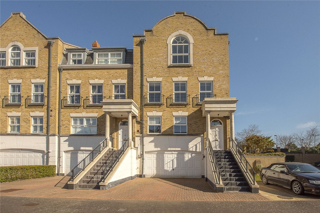 House in Surbiton, Royal Borough of Kingston upon Thames, England 2 - 19132006