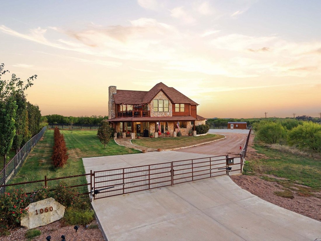 House in Graford, Texas, United States 1 - 19127724