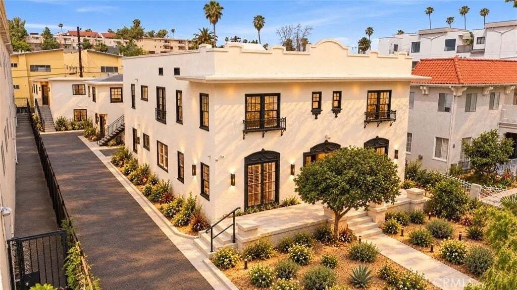 Los Angeles, California, United States 1 - 19128529