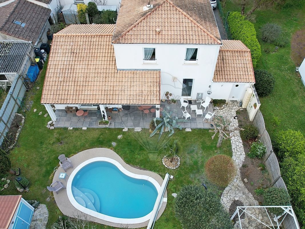 Maison à Les Mathes, Nouvelle-Aquitaine, France 3 - 19129981