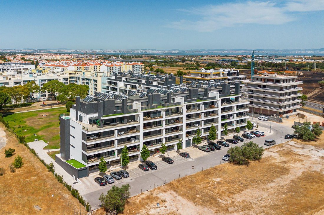 Apartment in Montijo e Afonsoeiro, Setubal, Portugal 1 - 19132478