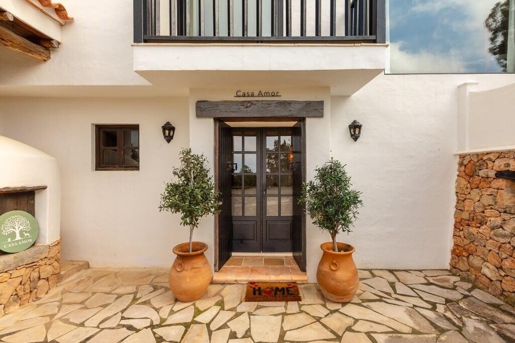 Villa in Sant Antoni de Portmany, Balearic Islands, Spain 3 - 19123476