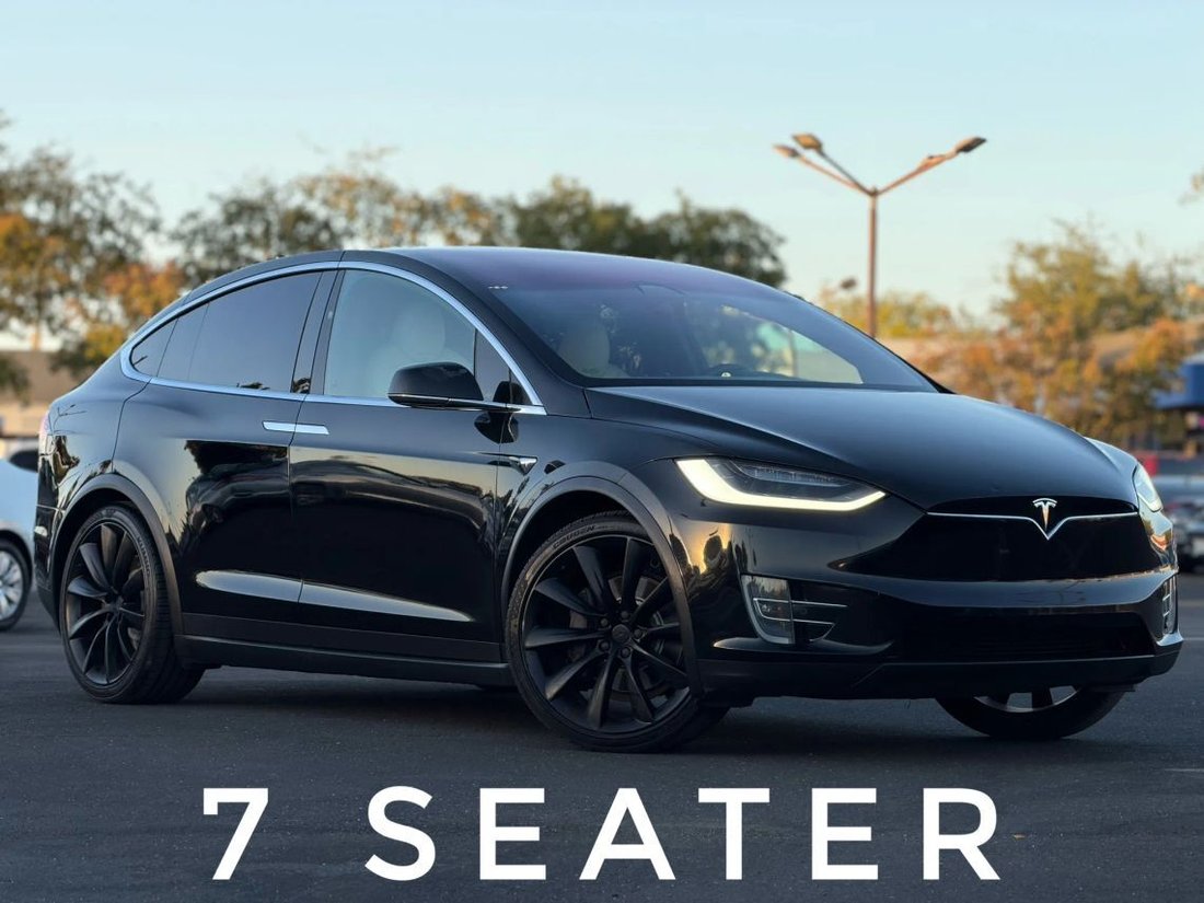 Suv in Sacramento, CA, United States 3 - 19127103