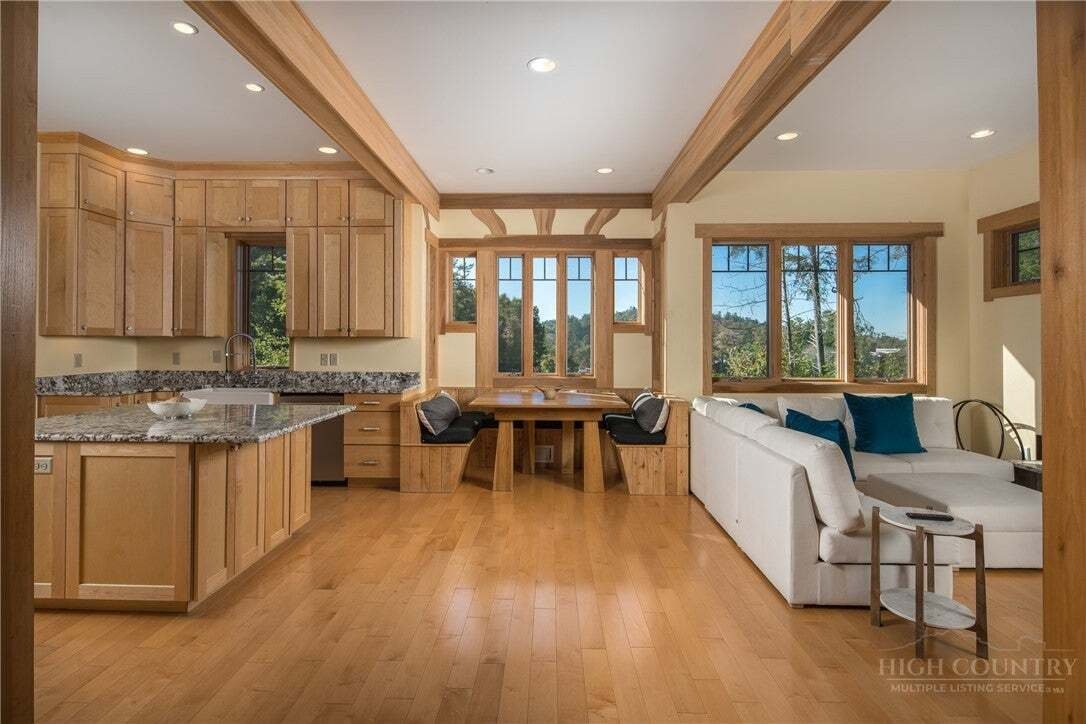 House in Blowing Rock, North Carolina, United States 2 - 19121503