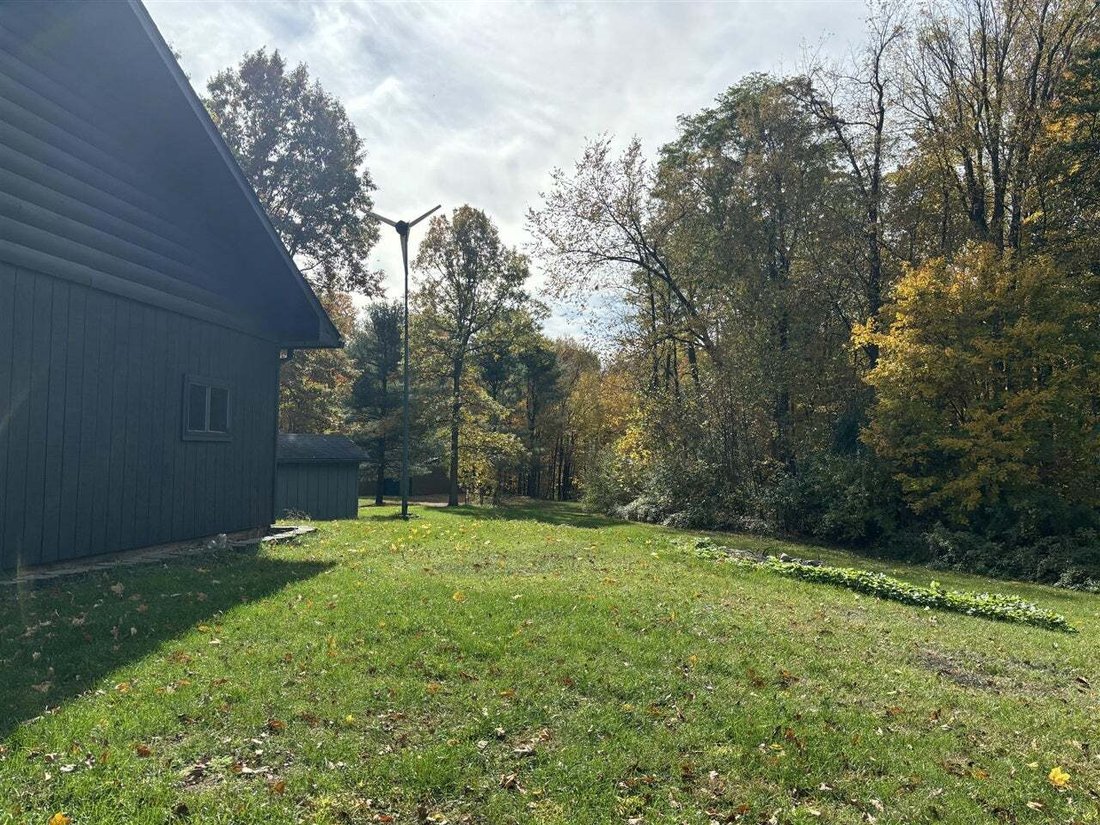 House in Jonesville, Michigan, United States 5 - 19122330