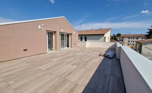 Penthouse in Cathedral - Piazza dei Signori, Treviso, Italy 1