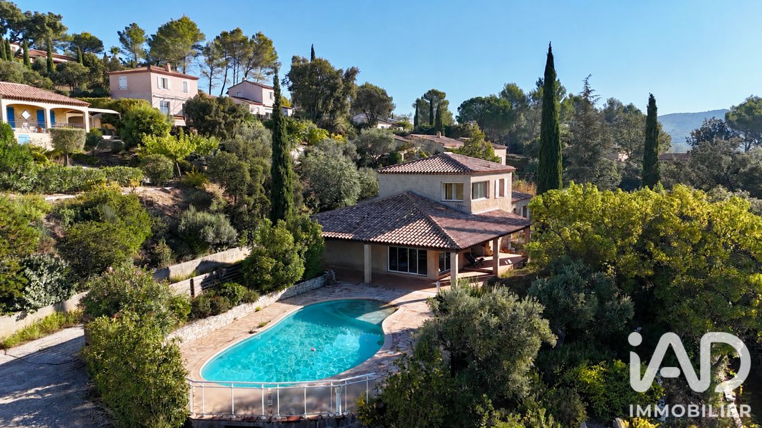 Casa a Pierrefeu-du-Var, Provenza-Alpi-Costa Azzurra, Francia 1 - 19134260