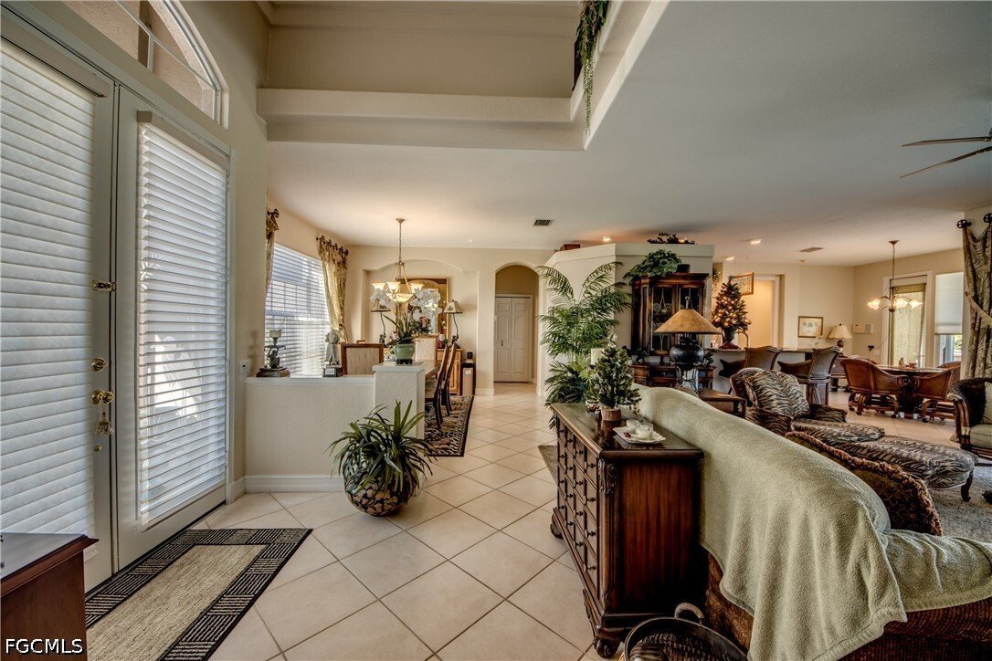 House in Cape Coral, Florida, United States 5 - 19122518