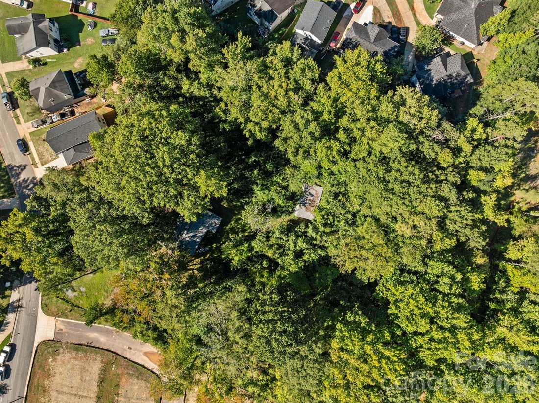 Land in Charlotte, North Carolina, United States 2 - 19126802