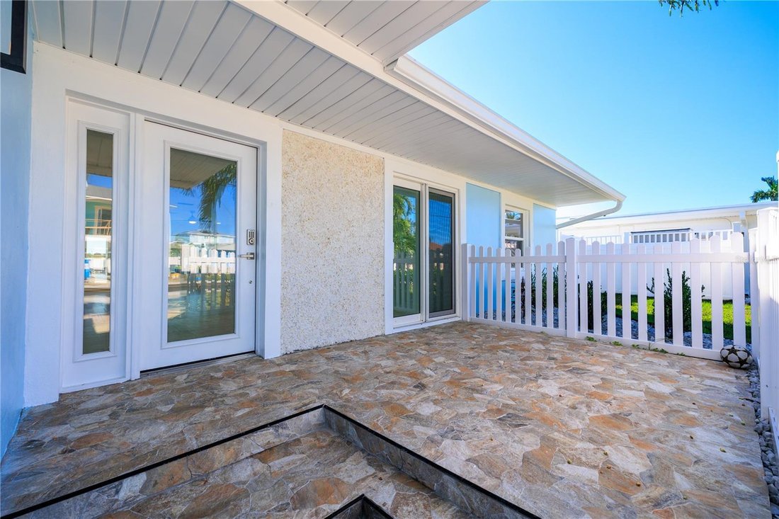 Casa a Madeira Beach, Florida, Stati Uniti 3 - 19125368