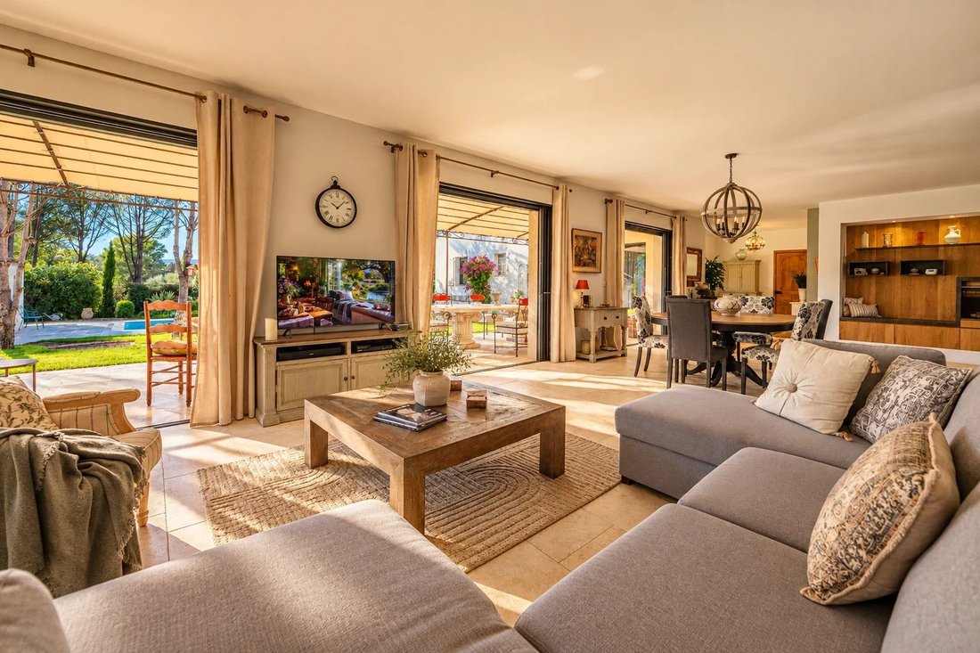 Villa en Grimaud, Provenza-Alpes-Costa Azul, Francia 4 - 19122675