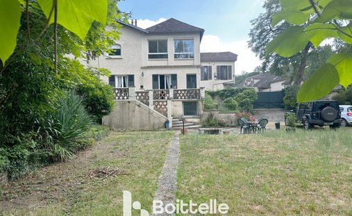 Casa en Bourron-Marlotte, Isla de Francia, Francia 1