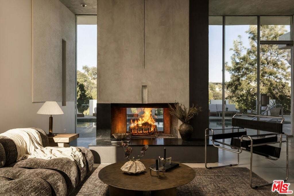 House in Los Angeles, California, United States 2 - 19128753