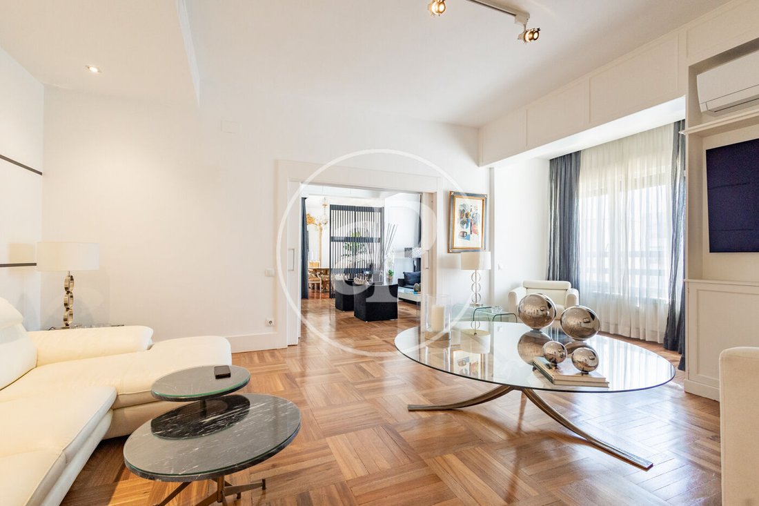 Appartement à Chamberí, Madrid, Espagne 2 - 19128863