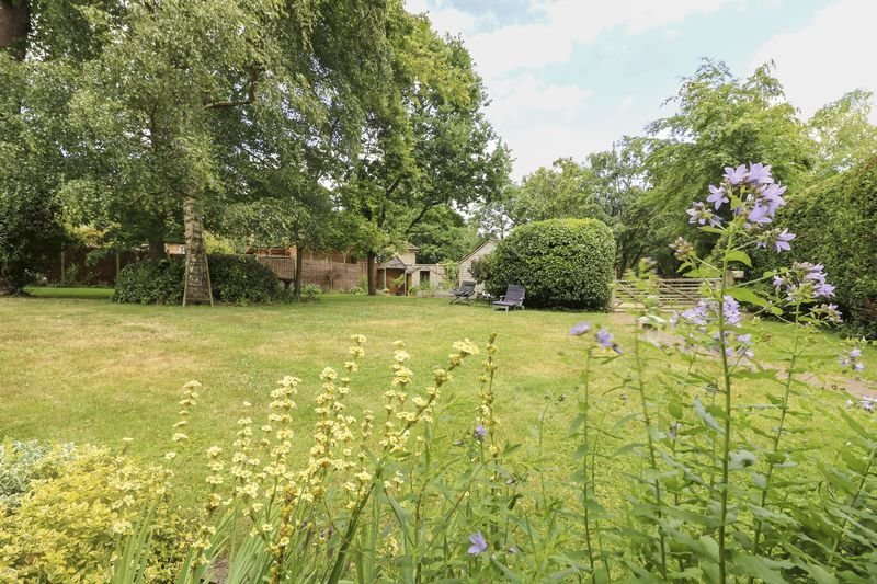 Haus in Windlesham, England 3 - 19124506