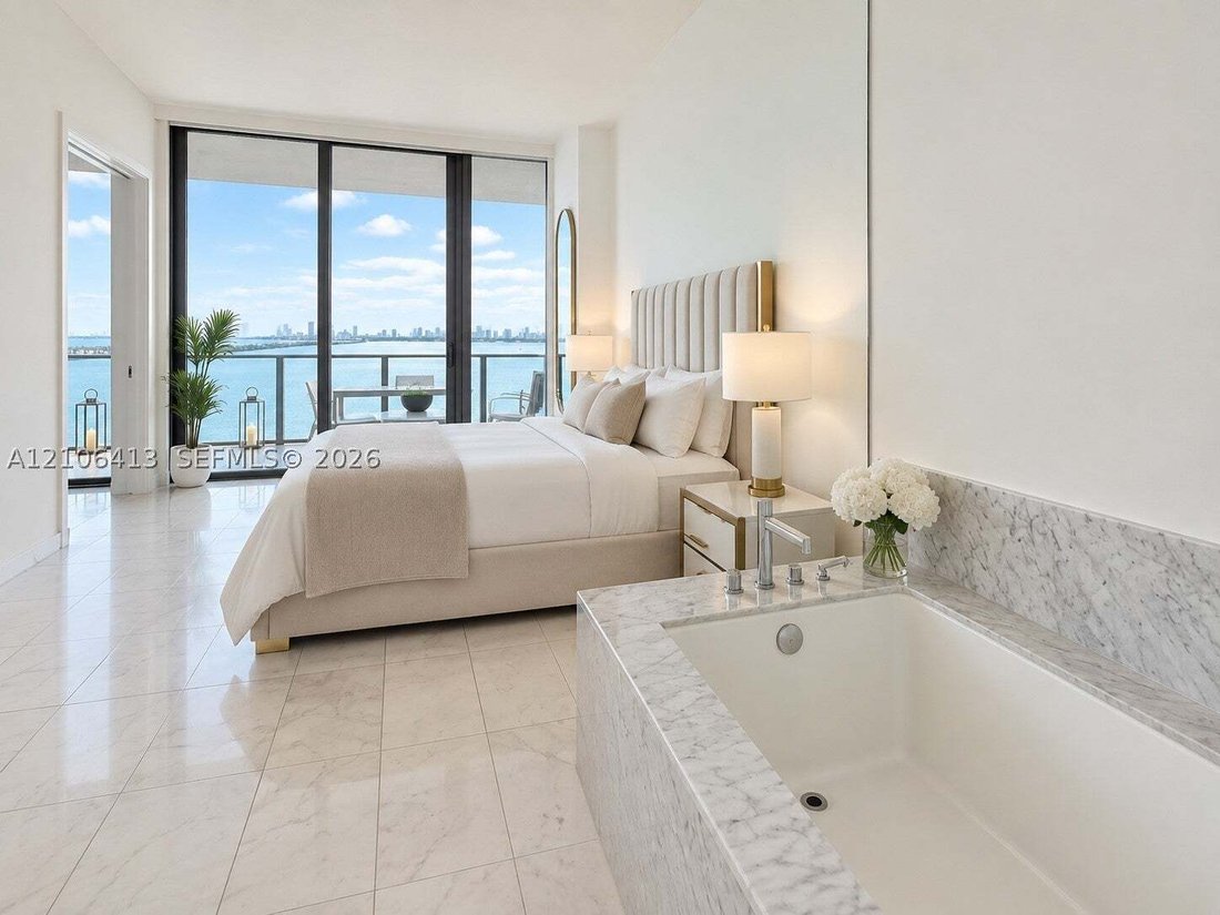Condo in Miami, Florida, United States 3 - 19125275