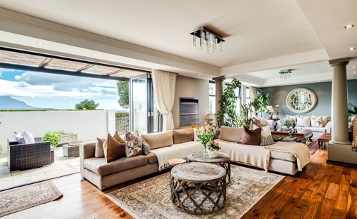 House in Muizenberg Mountains, Southern Suburbs, Cape Town 1
