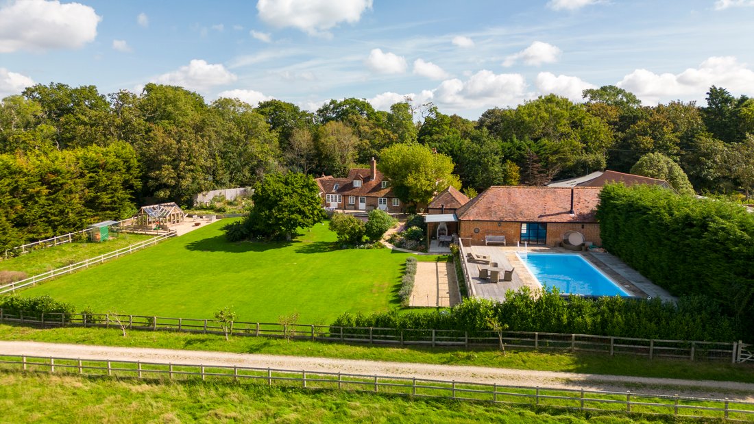 House in Brockenhurst, England 1 - 19124353