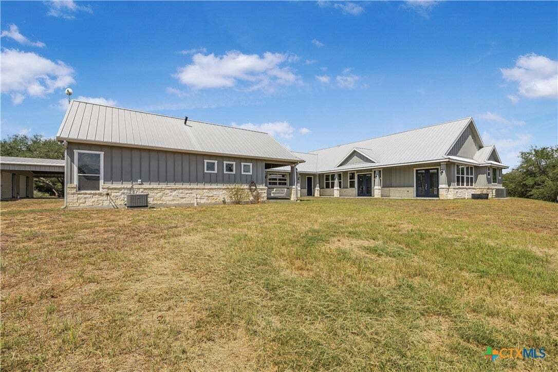 House in Hallettsville, Texas, United States 3 - 19121331