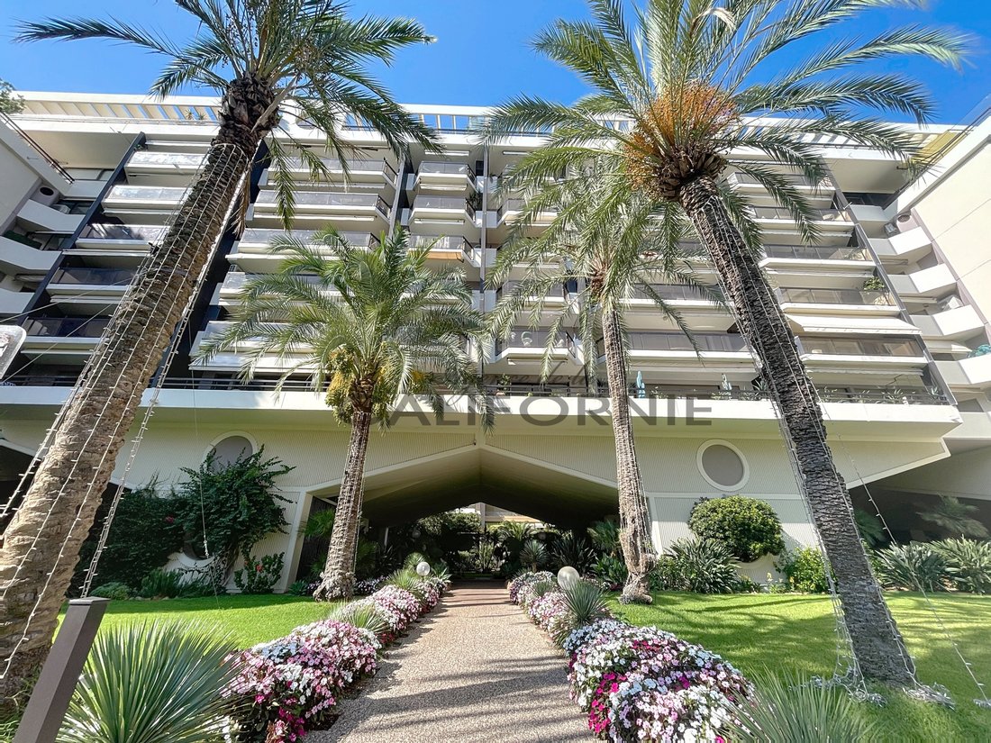 Apartamento en Cannes, Provenza-Alpes-Costa Azul, Francia 1 - 19129066