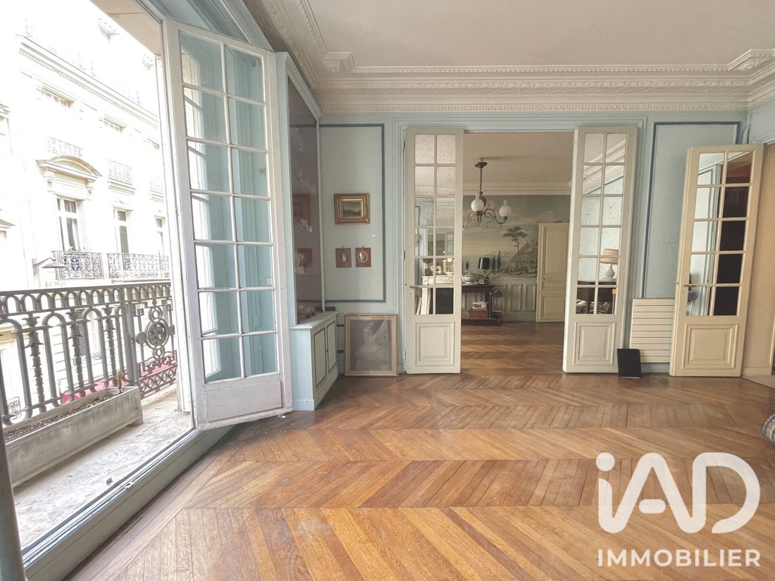 Apartment in Ecole Militaire, Paris 7e Arrondissement, Paris 4 - 19130133