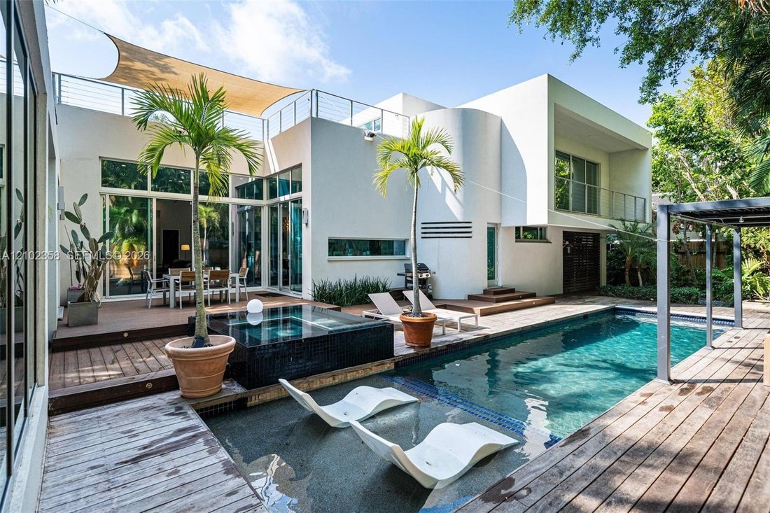 House in Miami, Florida, United States 1 - 19133873
