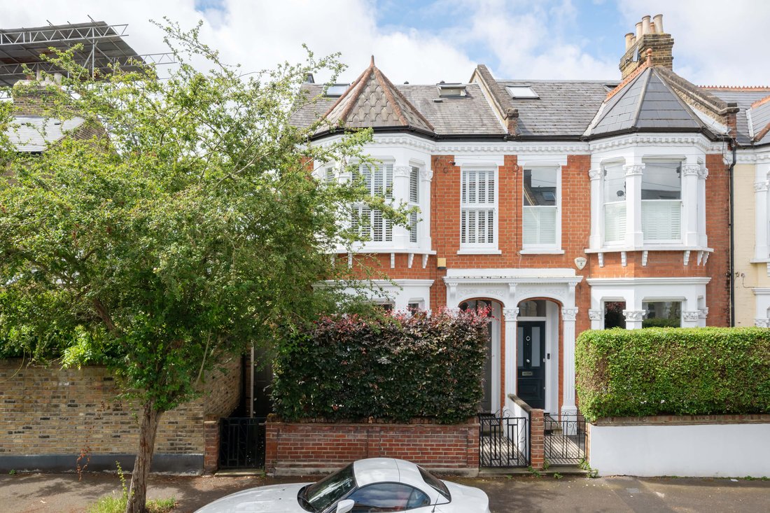 House in Clapham Common, Lambeth (Greater London), England 1 - 19124343