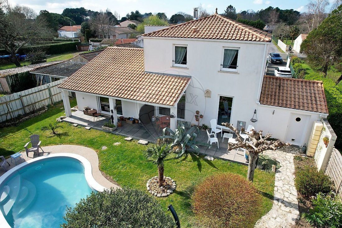 Maison à Les Mathes, Nouvelle-Aquitaine, France 2 - 19129981