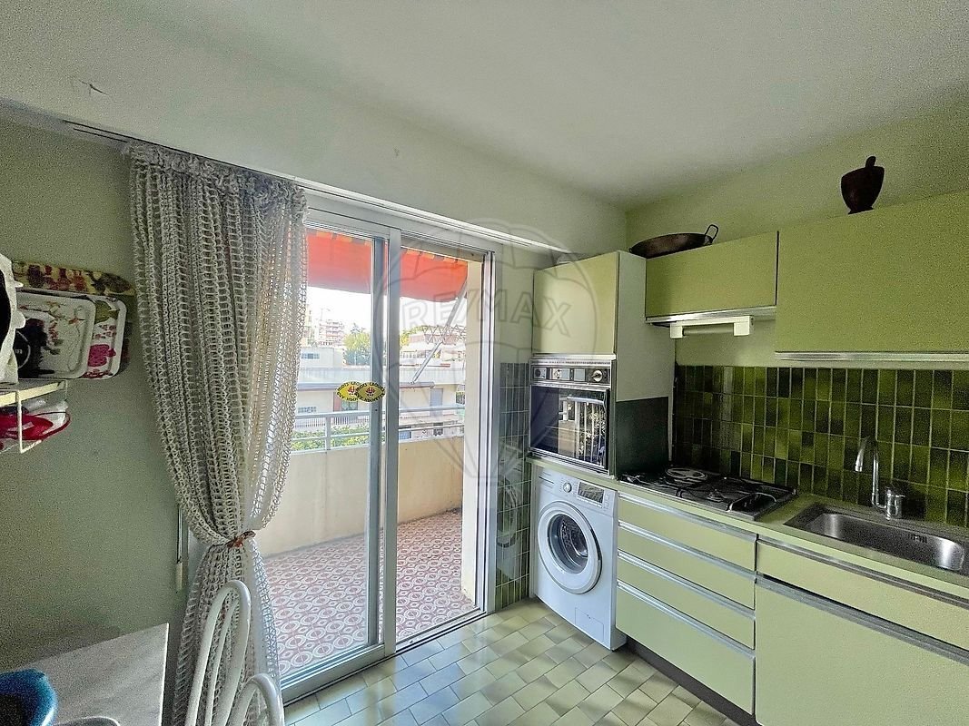 Apartamento en Saint-Laurent-du-Var, Provenza-Alpes-Costa Azul, Francia 3 - 19129974