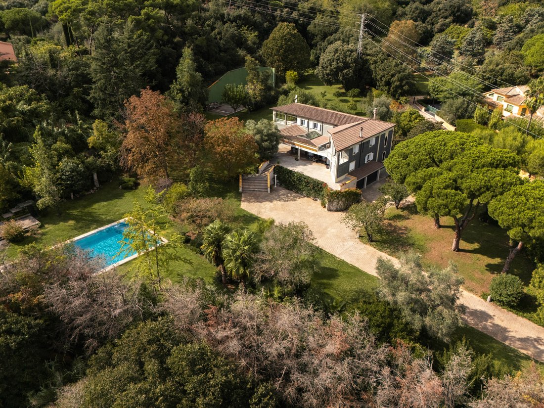 Villa in Arenys de Munt, Catalonia, Spain 2 - 19121354