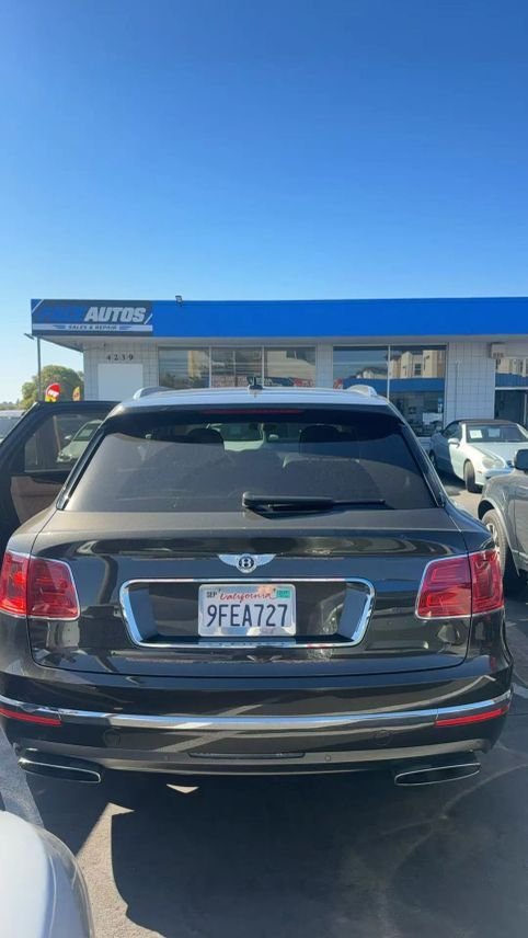 Sedan in Costa Mesa, CA, United States 5 - 19127134