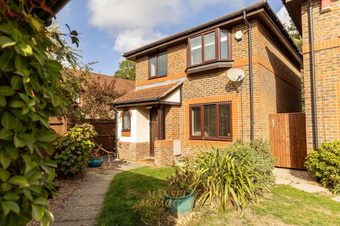 House in Horley, England 1 - 19122768
