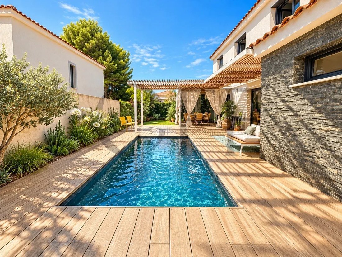 Villa in Les Trois Lucs, Marseille, Provence-Alpes-Côte d'Azur 2 - 16958523