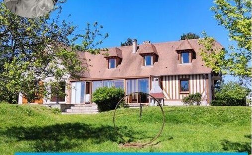 Maison à Hotot-en-Auge, Normandie, France 1