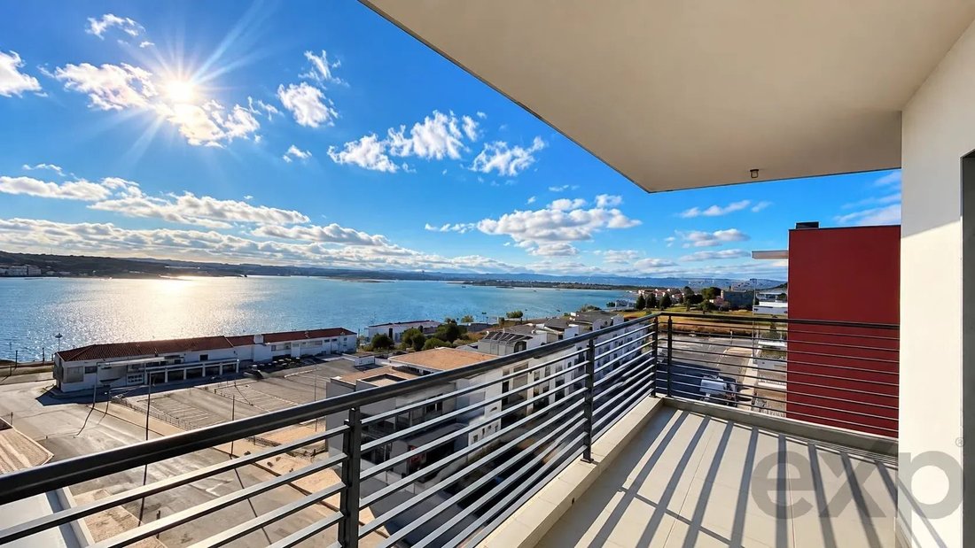 Apartment in Seixal, Arrentela e Aldeia de Paio Pires, Setubal, Portugal 1 - 19123125