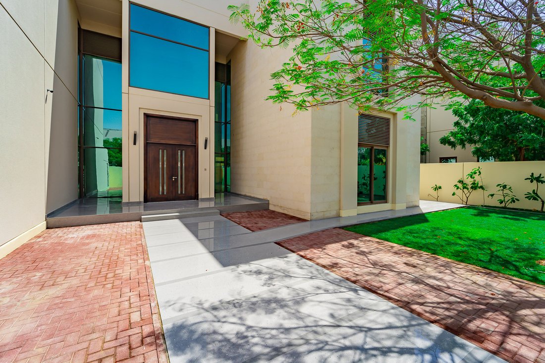 Villa en Nad Al Sheba 1, Nad Al Sheba, Dubái 1 - 19116946