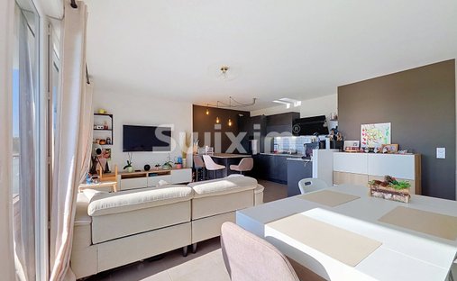 Wohnung in Cessy, Auvergne-Rhone-Alpen, Frankreich 1