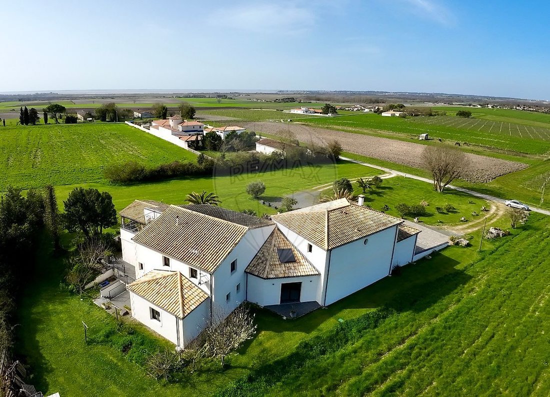 Maison à Meschers-sur-Gironde, Nouvelle-Aquitaine, France 1 - 19129997