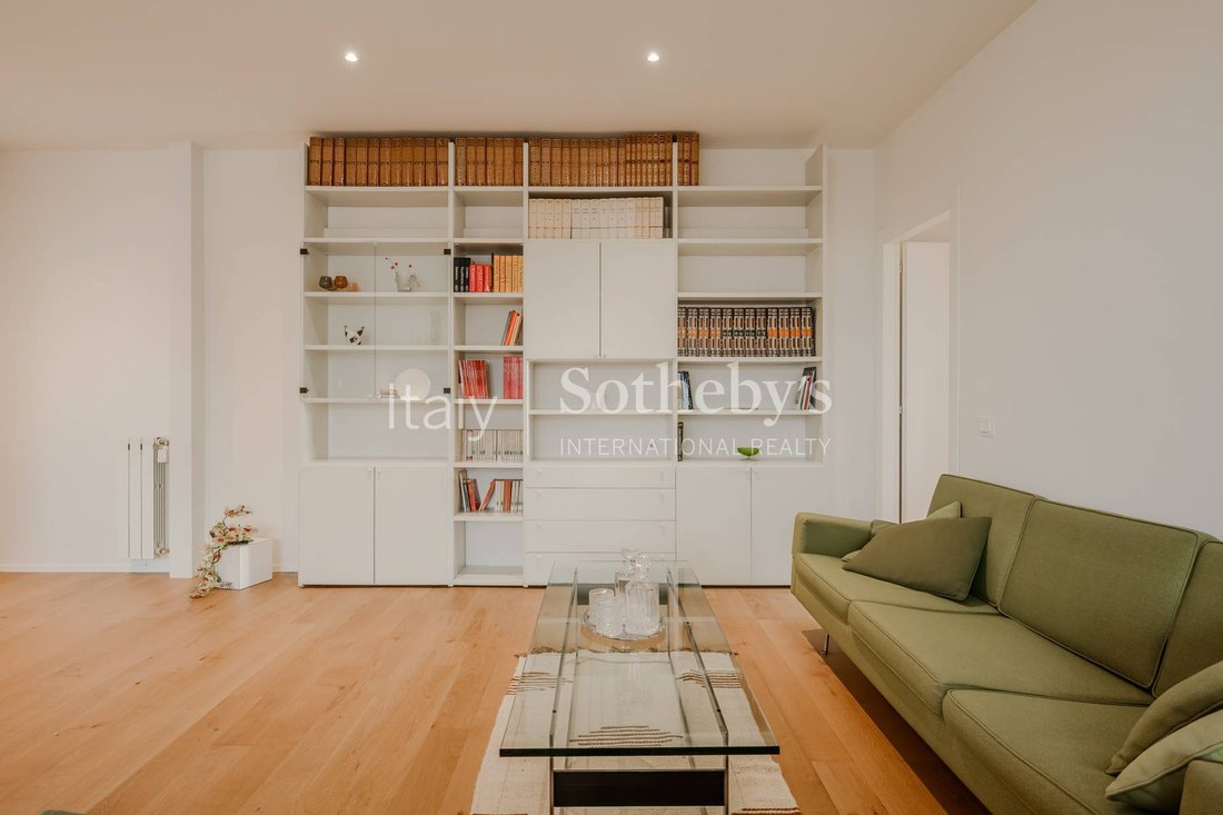 Apartment in Arona, Piedmont, Italy 2 - 19136032