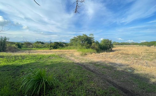 Land in El Lencero, Veracruz, Mexico 1