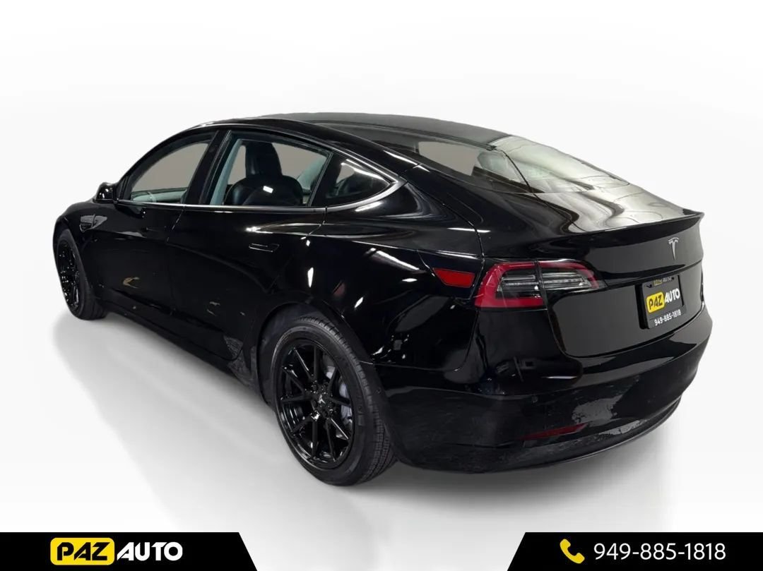 Sedan in Laguna Hills, CA, United States 3 - 19108312