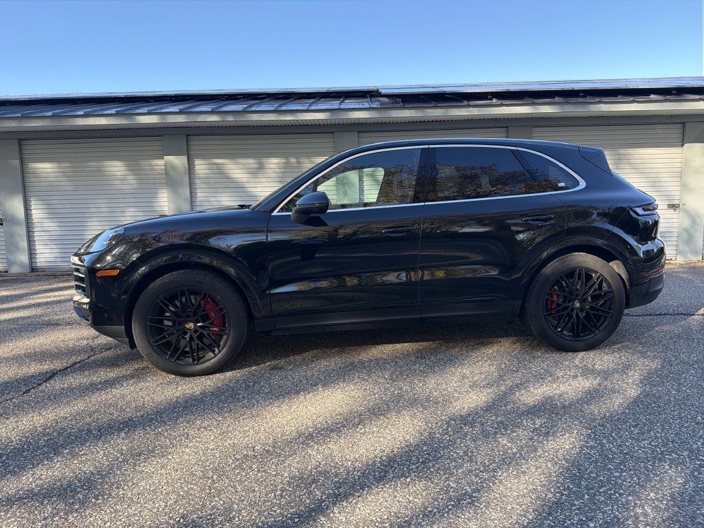 Suv in Stratham, NH, United States 1 - 19105538