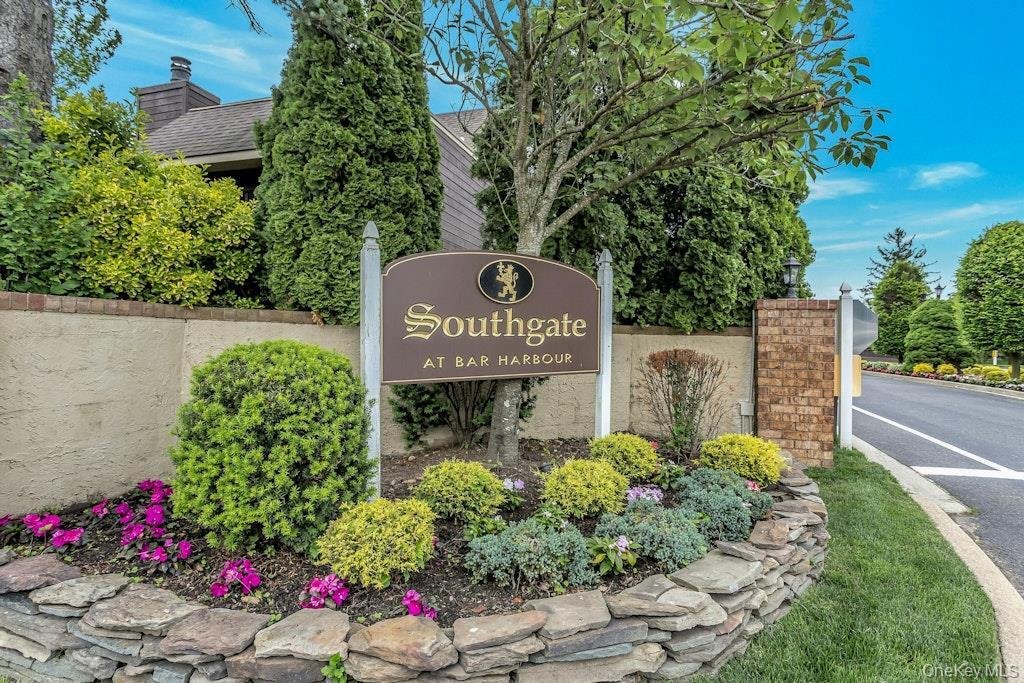 Condo in Massapequa Park, New York, United States 2 - 19135663