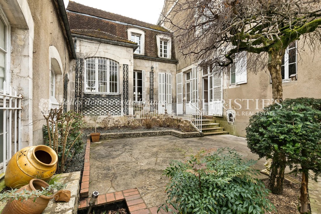 Estate in Auxerre, Bourgogne – Franche-Comté, France 2 - 15263239
