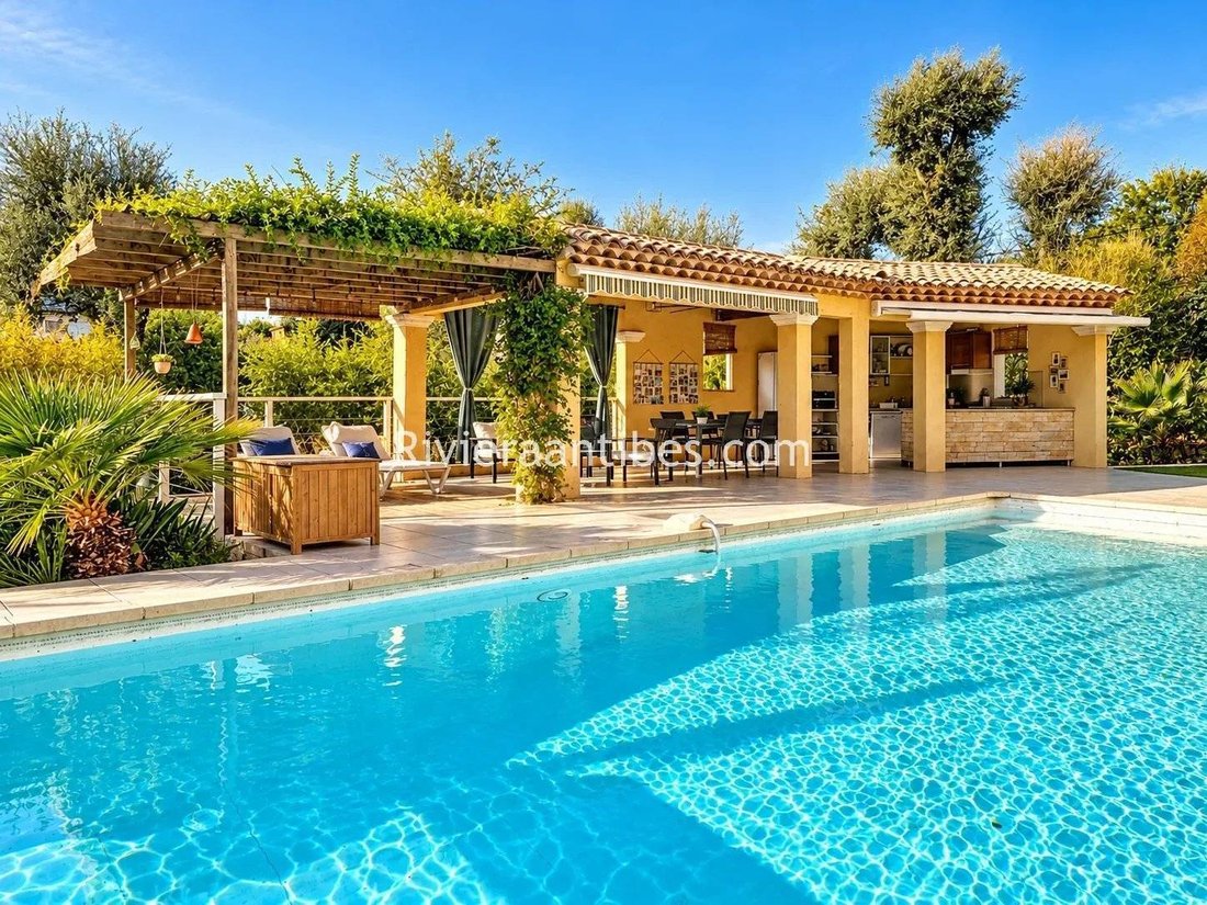 Maison à Fontmerle, Antibes, France 2 - 19126512
