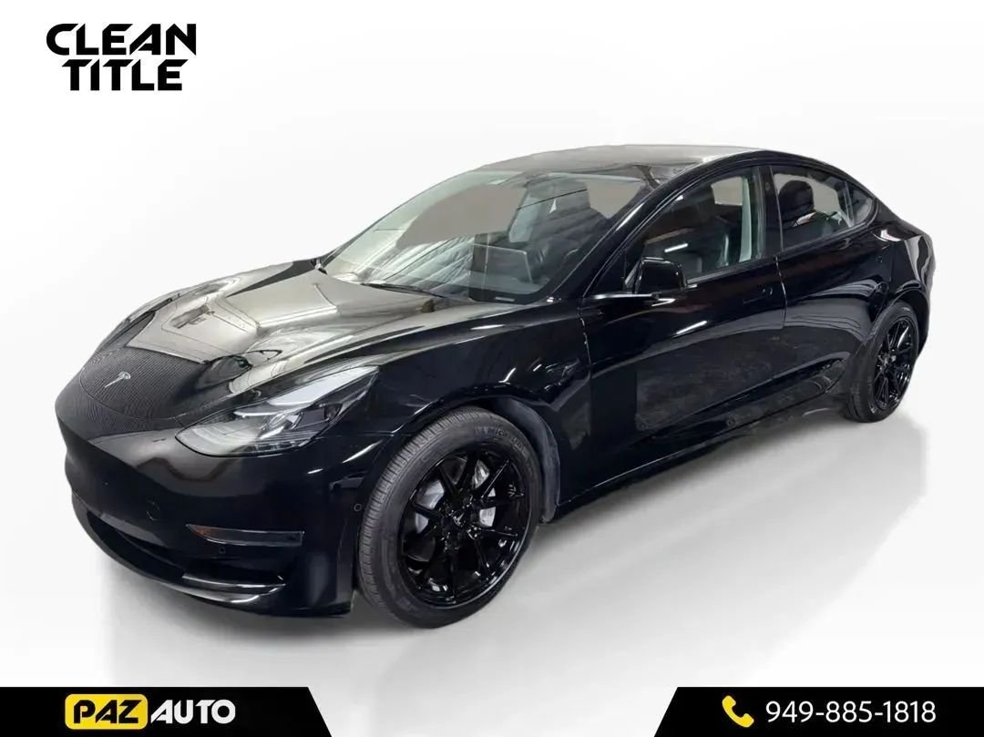 Sedan in Laguna Hills, CA, United States 1 - 19108312
