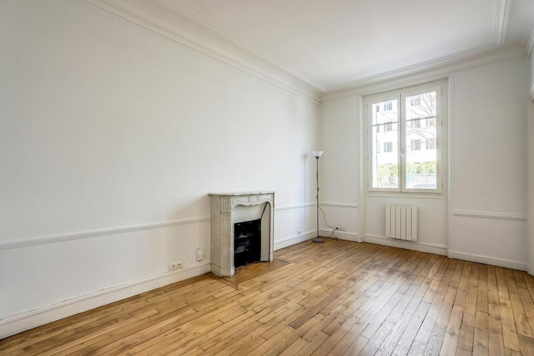 Apartment in Dupleix-Motte Picquet, Paris 15e Arrondissement, Paris 2 - 19122929