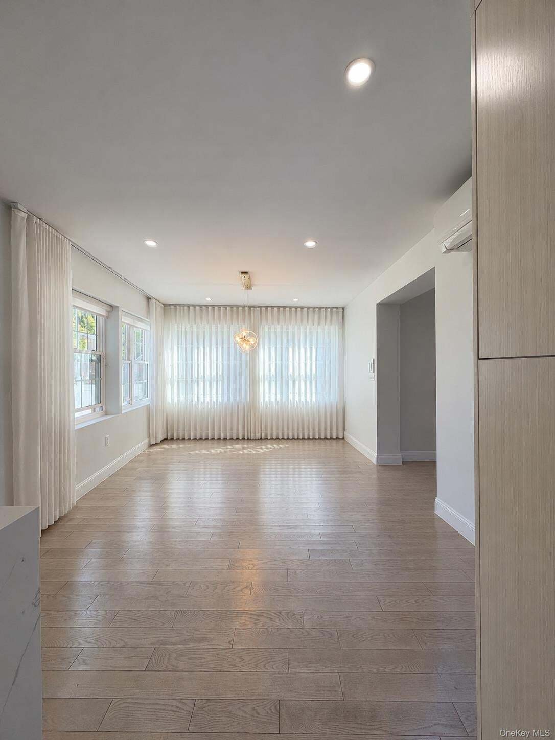 House in New York, New York, United States 2 - 19124869