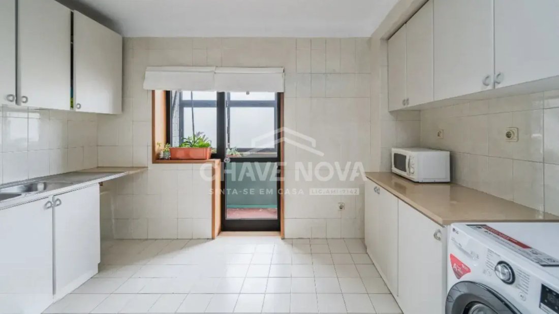 Appartamento a Ramalde, Oporto, Portogallo 3 - 19133727